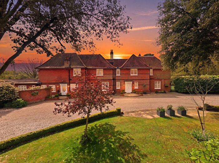 6 Bedroom Detached House For Sale In Beggar Hill, Fryerning, CM4