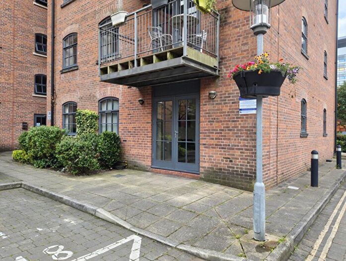 2 Bedroom Apartment To Rent In Home, Chapeltown Street, Manchester, M1
