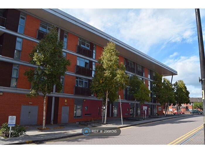 2 Bedroom Flat To Rent In Watford, Watford, WD18