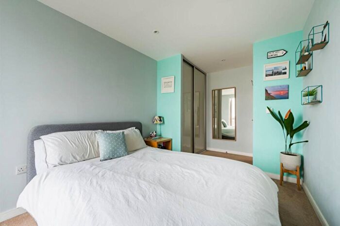 1 Bedroom Flat For Sale In Seven Seas Gardens, , Bow, London, E3