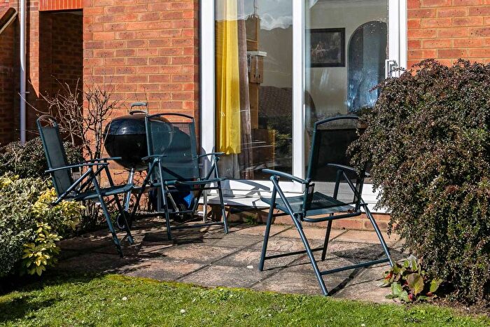 1 Bedroom Flat To Rent In Kingston Road, London, SW19