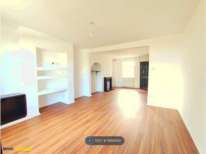 2 Bedroom Terraced House To Rent In Kidsgrove Road, Stoke-On-Trent, ST6