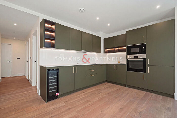 2 Bedroom Apartment To Rent In Redwood Building, Tweleve Trees Park, E16
