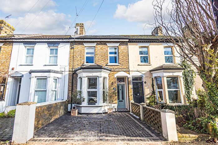 3 Bedroom Terraced House For Sale In Princes Street, Southend-On-Sea, SS1