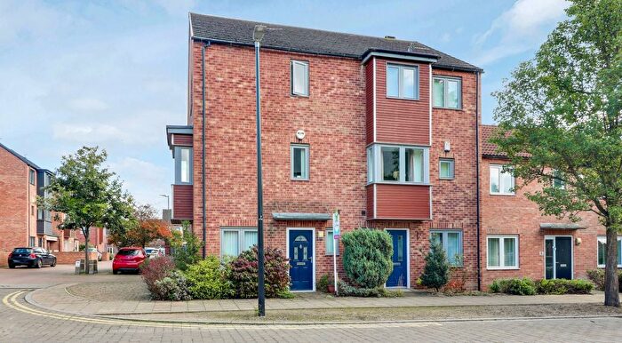 4 Bedroom End Terrace House For Sale In Davy Road, Allerton Bywater, WF10
