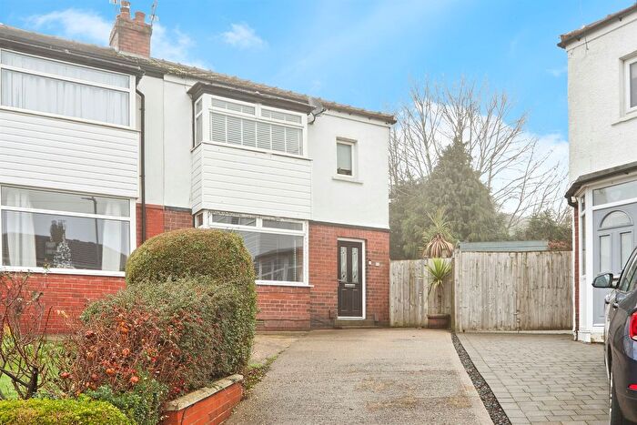 3 Bedroom Semi-Detached House For Sale In Leslie Avenue, Yeadon, Leeds, LS19