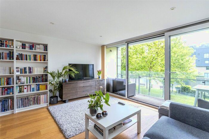 2 Bedroom Flat To Rent In Graham Street, Islington, N1