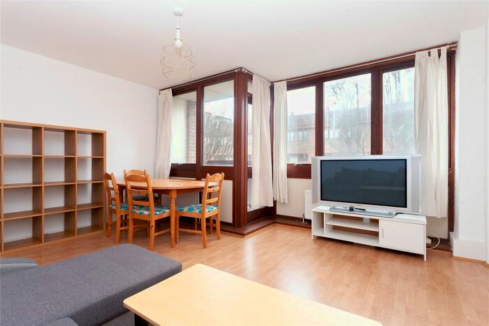 3 Bedroom Flat To Rent In Purcell Street, Hoxton, N1