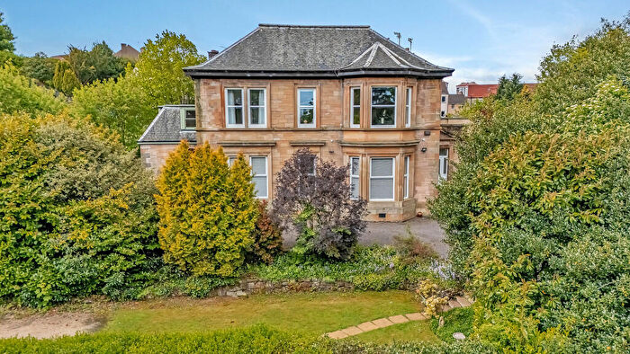 2 Bedroom Penthouse For Sale In Hunterhill Road, Paisley, PA2