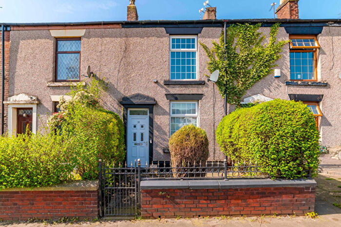 2 Bedroom Terraced House For Sale In Middleton Road, Heywood, OL10