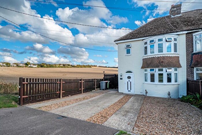 3 Bedroom Semi-Detached House For Sale In Dunstable Road, Totternhoe, Bedfordshire, LU6