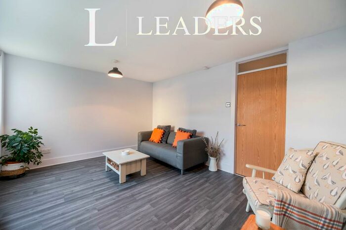 3 Bedroom Maisonette To Rent In Fort Cumberland Road, Southsea, PO4