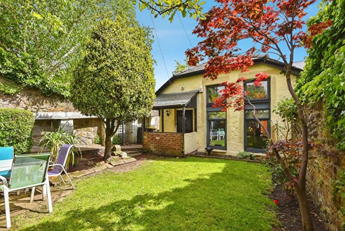 3 Bedroom Detached House For Sale In Meeting House Lane, Lancaster, Lancashire, LA1