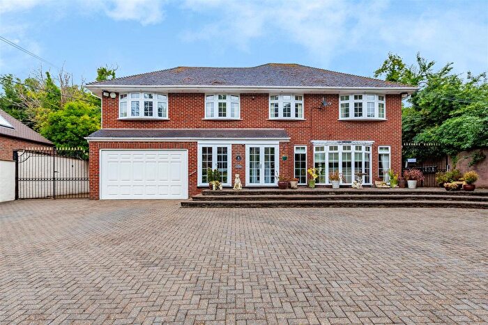 5 Bedroom Detached House For Sale In Billet Hill, Ash, Sevenoaks, TN15