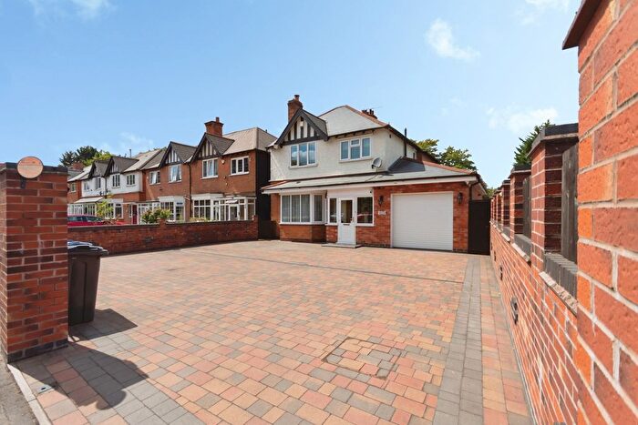 3 Bedroom Detached House For Sale In Fox Hollies Road, Birmingham, West Midlands, B28