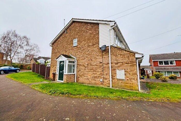 2 Bedroom End Of Terrace House To Rent In Mierscourt Road, Gillingham, ME8