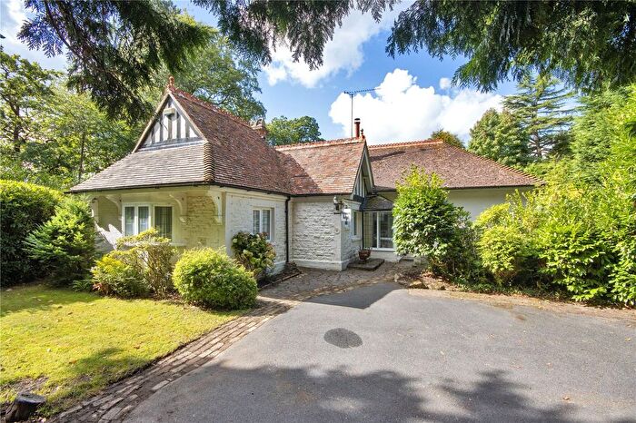 3 Bedroom Detached House For Sale In Gracious Lane, Sevenoaks, Kent, TN13