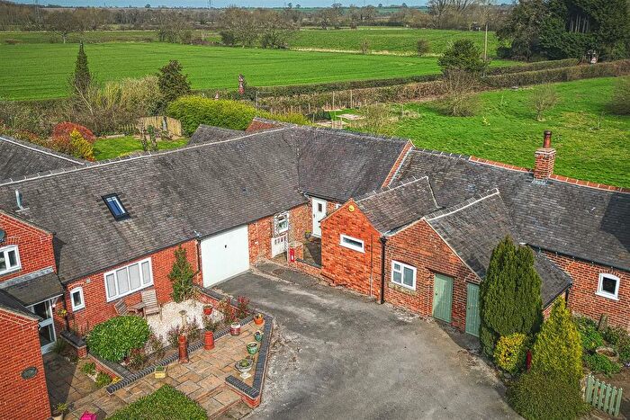 3 Bedroom Barn Conversion For Sale In Twyford Road, Barrow-On-Trent, Derby, DE73