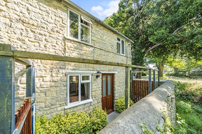 2 Bedroom Cottage For Sale In Wootton, Oxfordshire, OX20
