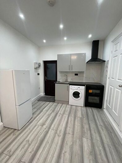 1 Bedroom Flat To Rent In The Avenue, Hornchurch, RM12