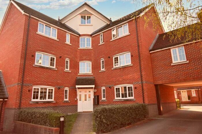 2 Bedroom Flat To Rent In Elvetham Rise, Basingstoke, RG24
