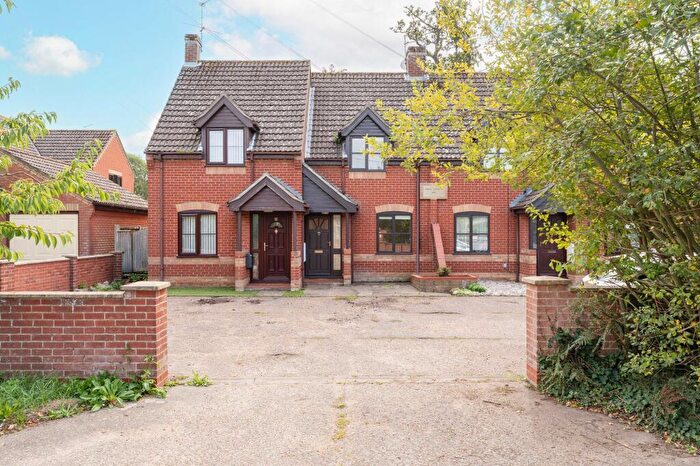 2 Bedroom Terraced House To Rent In Thrigby Road, Filby, NR29