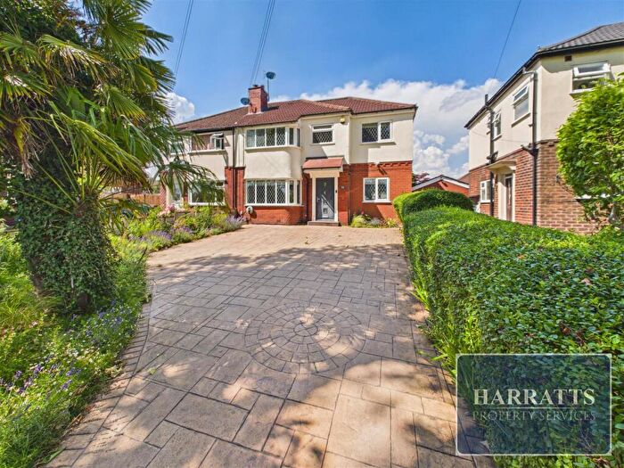 4 Bedroom Semi-Detached House For Sale In Hillcrest Road, Stockport, SK2