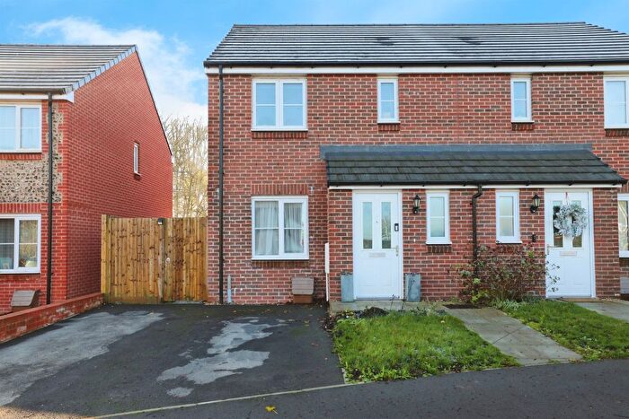 3 Bedroom Semi Detached House For Sale In Sheppard Lane, Salisbury, SP2