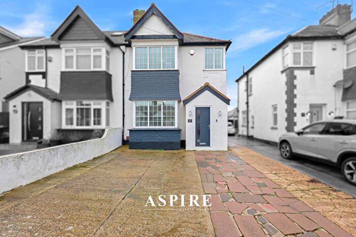 3 Bedroom Semi Detached House For Sale In Video Presentation Inside - Aragon Close, Southend-On-Sea, SS2