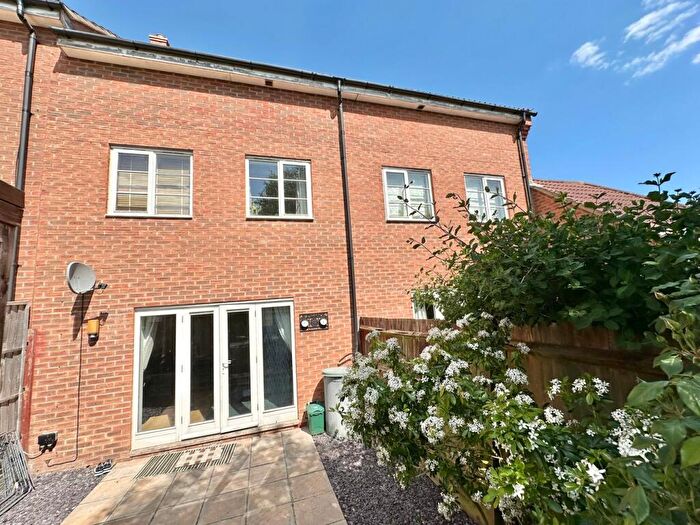 3 Bedroom Terraced House To Rent In Singleton Drive, Grange Farm, Milton Keynes, MK8