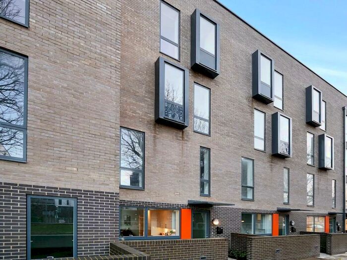 1 Bedroom Apartment To Rent In Purley Way, Croydon, London, CR0