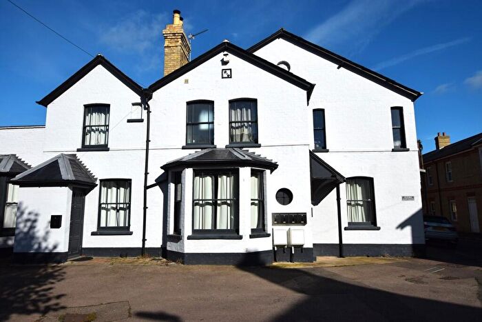 1 Bedroom Flat To Rent In Victoria Square, Huntingdon, PE29