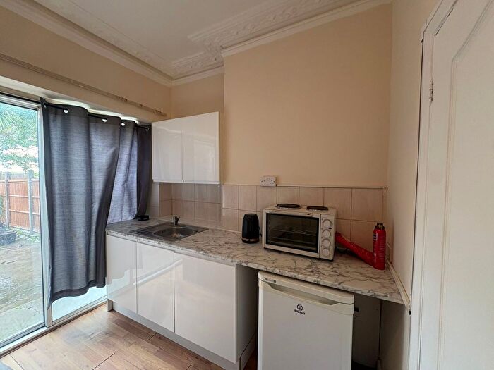 1 Bedroom Studio To Rent In Willoughby Lane, London, N17