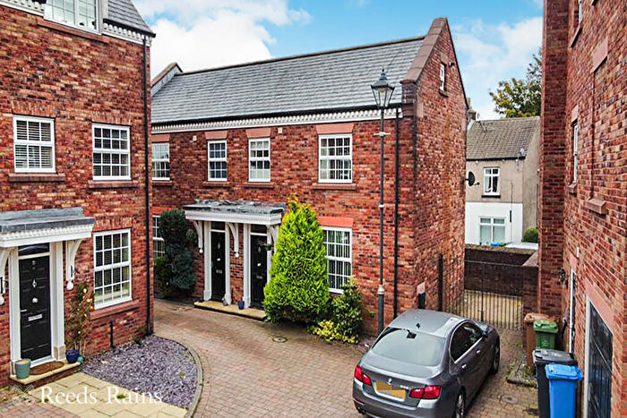 2 Bedroom Semi-Detached House For Sale In Fern Bank Court, Fern Bank Street, Hyde, Greater Manchester, SK14