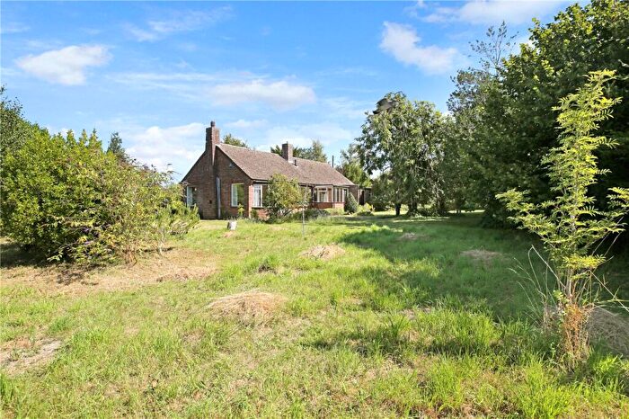 3 Bedroom Bungalow For Sale In Norwich Road, Stoke Holy Cross, Norwich, Norfolk, NR14