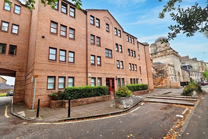 2 Bedroom Flat For Sale In Oakshaw Street East, Paisley, Renfrewshire, PA1