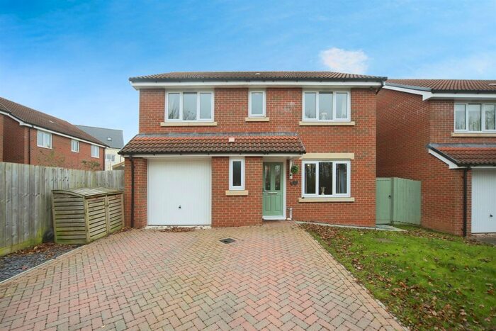 4 Bedroom Detached House For Sale In Mills Drive, Wellington, TA21