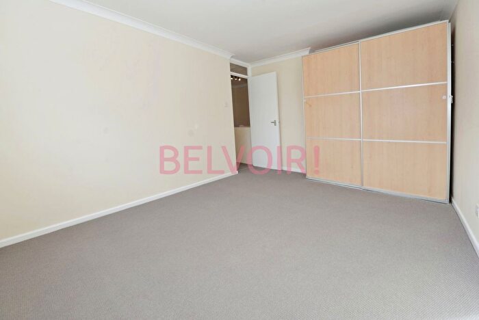 3 Bedroom Terraced House For Sale In Lewis Silkin Way, Southampton, SO16