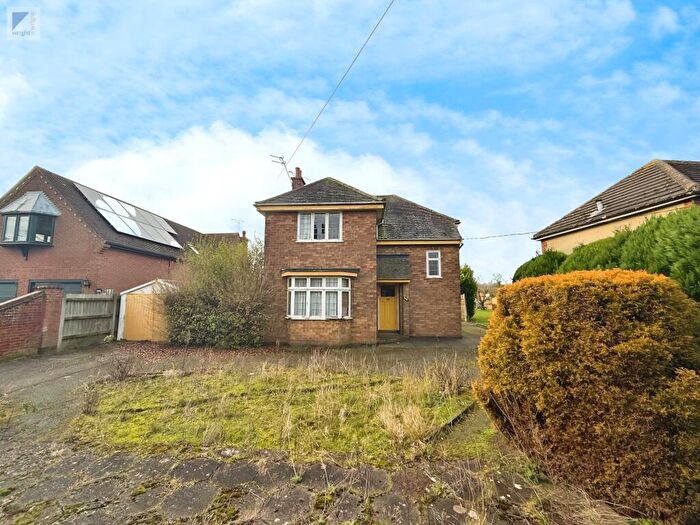 3 Bedroom Detached House For Sale In Newbold Road, Barlestone, CV13