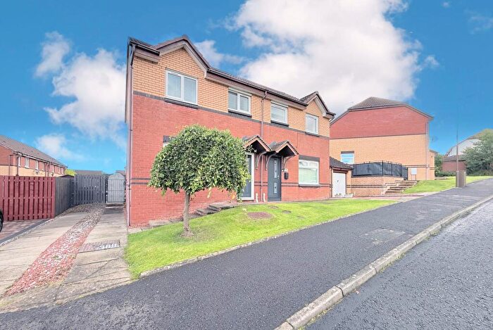 3 Bedroom Semi-Detached House For Sale In Harlow Avenue, Brightons, Falkirk, FK2