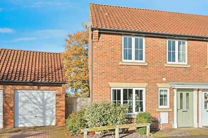 3 Bedroom Semi Detached House For Sale In Starlings Way, Great Witchingham, Norwich, NR9
