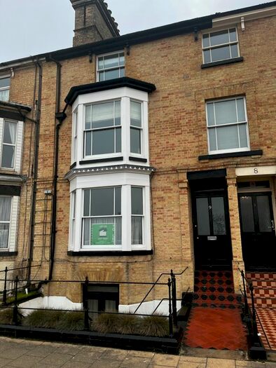 1 Bedroom Flat To Rent In Marine Parade, Lowestoft, NR33