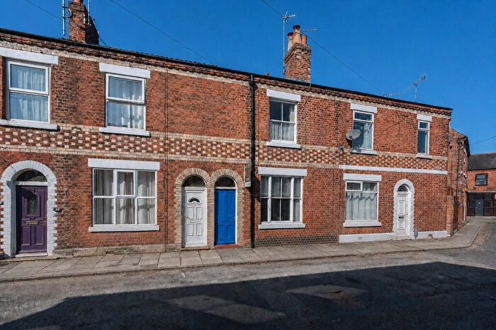 3 Bedroom Terraced House For Sale In Charlotte Street, Chester, CH1