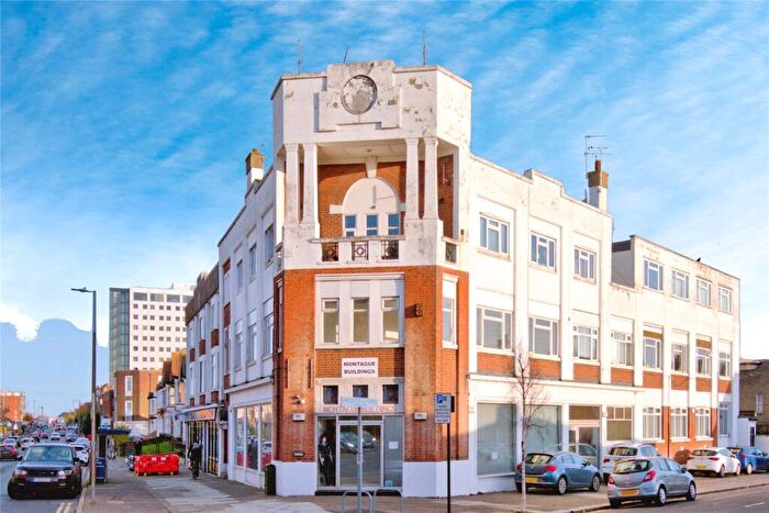 2 Bedroom Flat For Sale In Southchurch Road, Southend-on-Sea, Essex, SS1