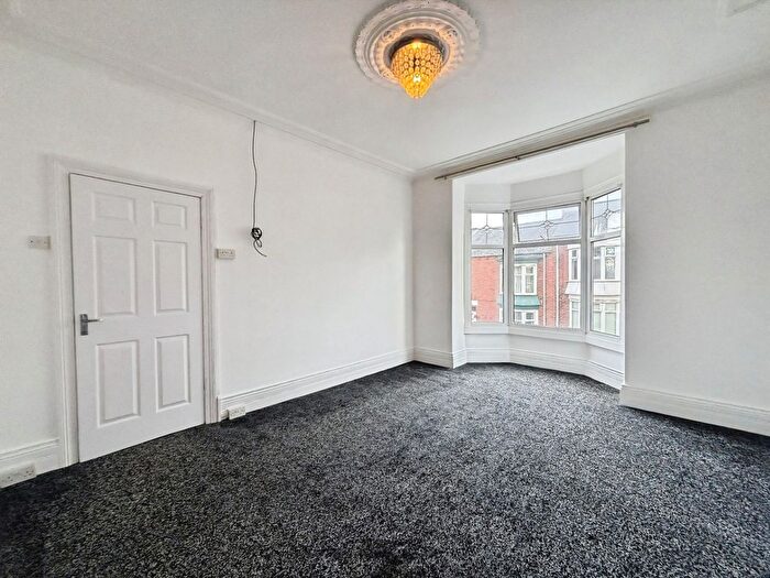 2 Bedroom Flat For Sale In Pembroke Terrace, South Shields, NE33