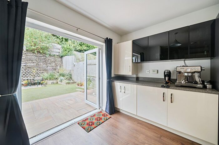 4 Bedroom Detached House For Sale In Gascon Close, Ogwell, Newton Abbot, TQ12