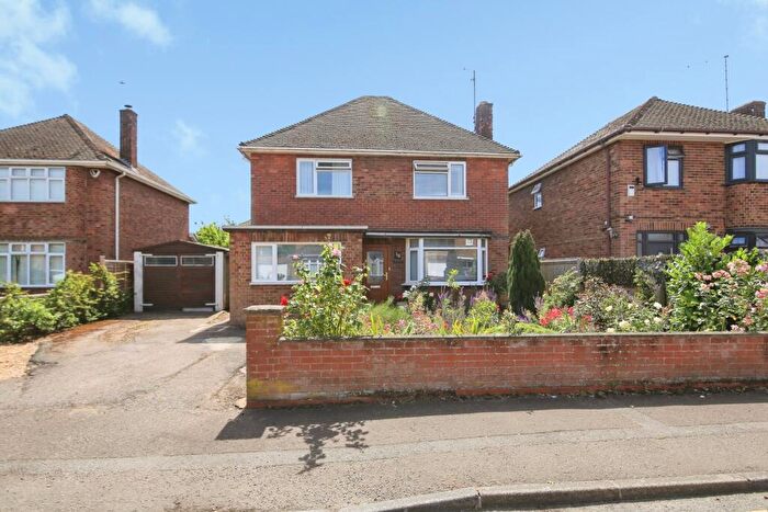3 Bedroom Detached House For Sale In Charnwood Close, Peterborough, Cambridgeshire, PE2
