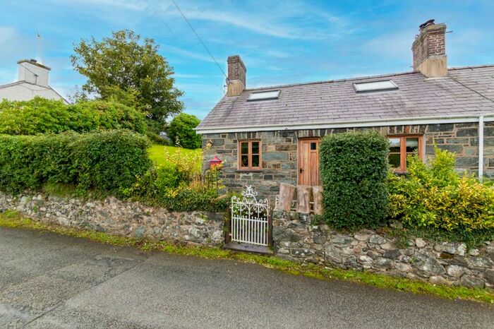 2 Bedroom Semi-Detached House For Sale In Caerhun, Bangor, Gwynedd, LL57