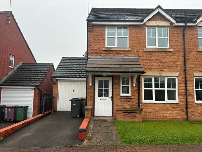 3 Bedroom Semi-Detached House To Rent In Birch Rise, Danesmoor, S45