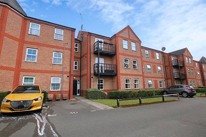 2 Bedroom Flat For Sale In Turners Gardens, Wootton, NN4